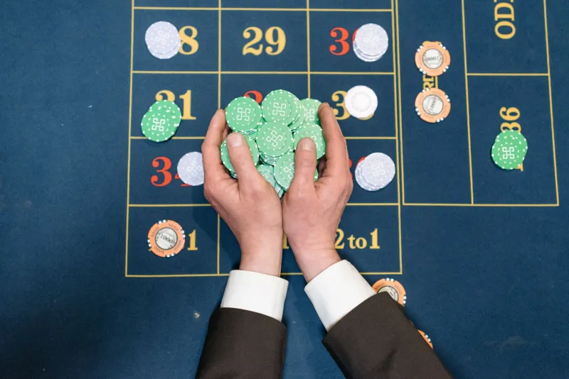Clock Management for Bettors: The Timing Secrets That Separate Sharp Money from Square Money
